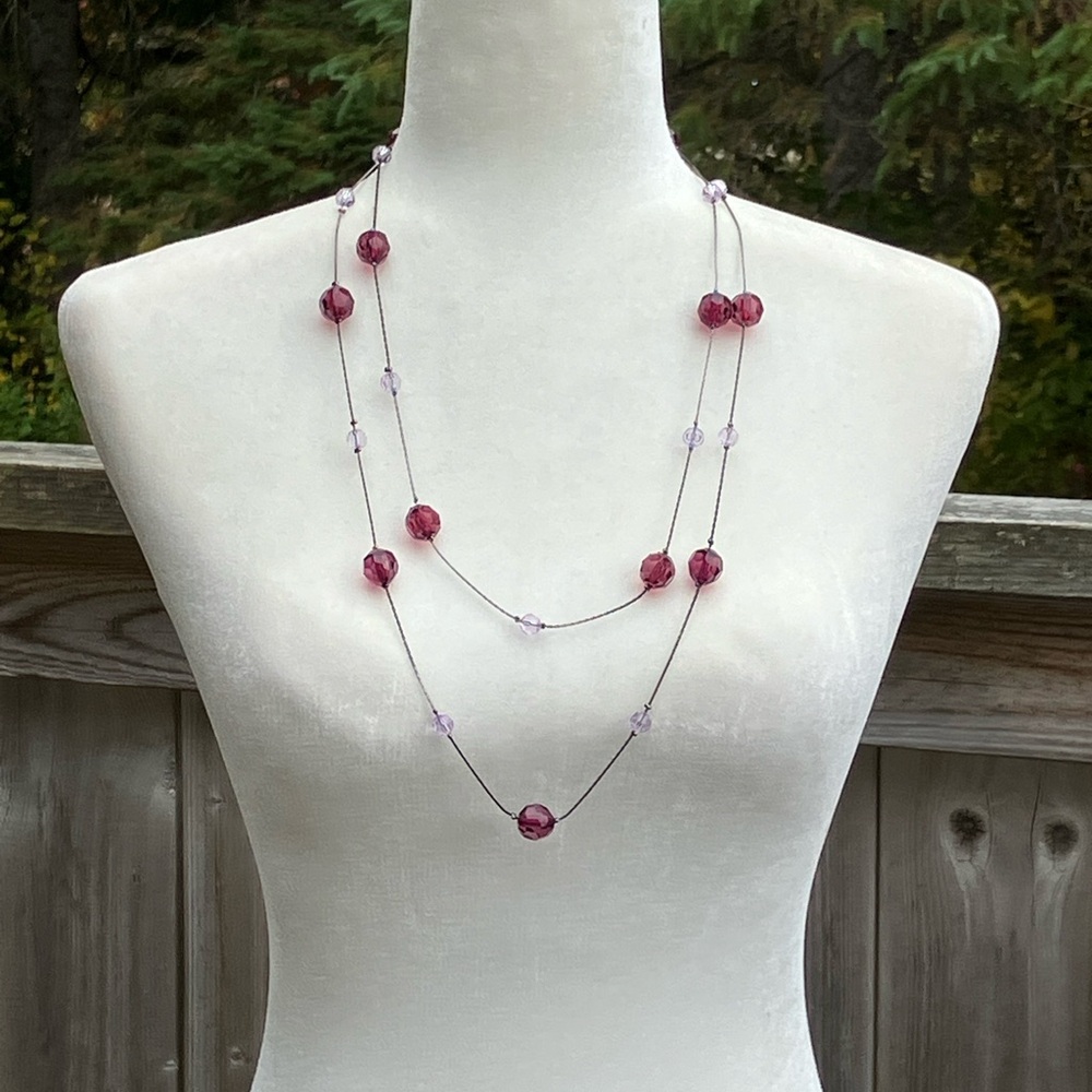 Elegant Purple-Raspberry Beaded Necklace